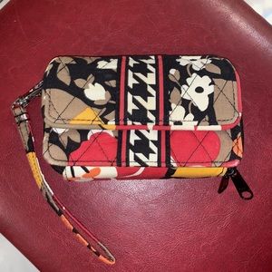 Vera Bradley all in one wallet/wristlet